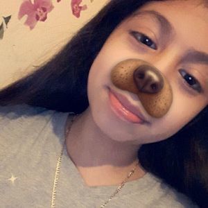 Meet your Posher, Daniela